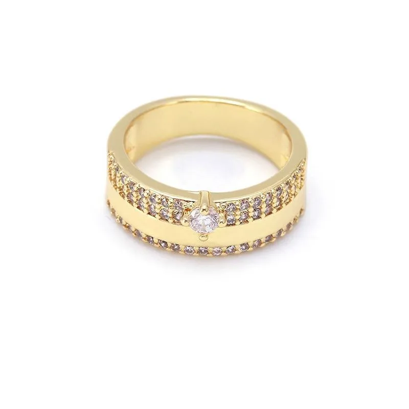 Gullhúðaður forn brúðkaupshringur